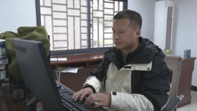 郑银桥与居民的共建之路