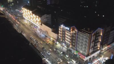 黄州学生街焕新亮相  烟火气更旺  生意更红火