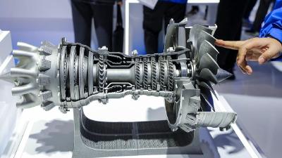 国内首款3D打印航空发动机完成飞行试验（探一线）
