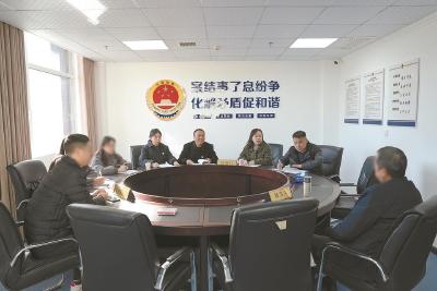 拍案·打击黑灰产丨谁在出卖你的隐私——最高法亮剑惩治侵犯个人信息犯罪 