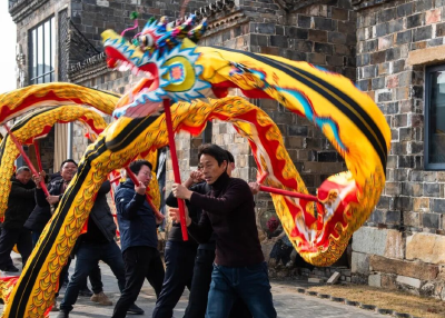 一声响，红安张家湾家家户户都来了