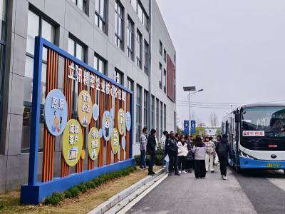 春风送岗暖人心！木子店镇首批32名务工人员“点对点”赴立讯精密上岗