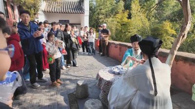 从此东坡 烟火黄州年｜策马迎新游赤壁 惠民文旅焕新章