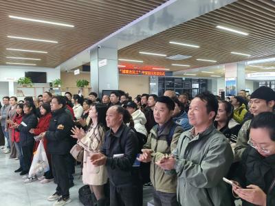 122名务工人员免费乘专列返岗  浠水人社部门“有组织输出”打通返岗“最后一公里”