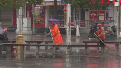 春节我在岗｜环卫工人：坚守岗位保“春洁” 