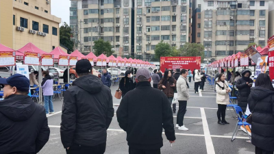 春风送岗暖校园 贴心服务惠宝妈——黄州区“春风行动”专场招聘为校园宝妈搭建就近就业桥