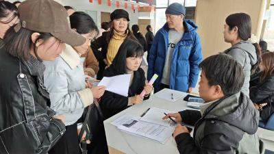 麻城举办 “三八” 妇女节专场招聘会 赋能巾帼职场逐梦