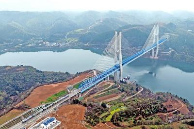 西十高铁湖北段启动联调联试