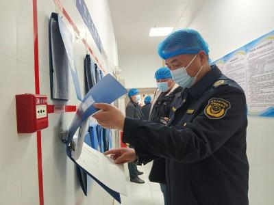 市市场监管局守护7万余名学子“舌尖上的安全”