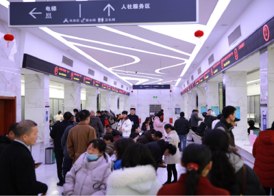春节后首个工作日，麻城市人社窗口服务“暖心开场”