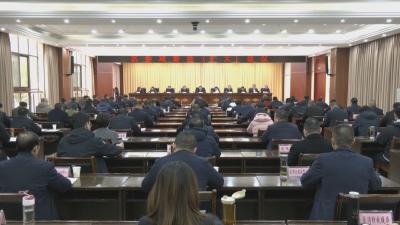 黄芳帅主持召开区委常委会（扩大）会议 深入开展树立和践行正确政绩观学习教育 将学习教育成果转化为推 