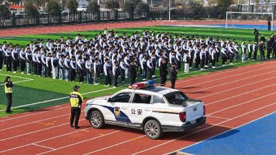 我市多部门联动进校园开展禁毒普法活动