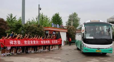 黄冈健儿整装出征 神农架队抵黄备战  楚超黄冈主场首秀即将打响