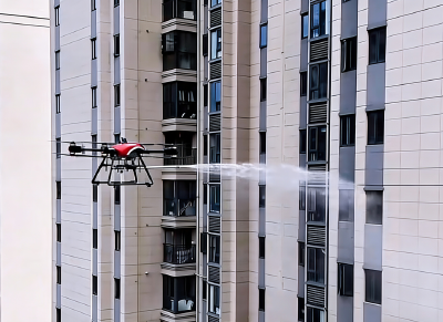 携带水龙升空百米灭火 可一人操控多机协同  宜昌“智造” 解决超高层消防难题