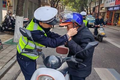 清明节期间全市社会治安大局持续平稳