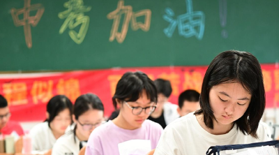 加快学位建设 深化普职融通 多地推进中考改革
