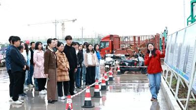 小池滨江新区2026年第一期青年读书班开班