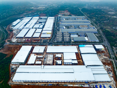 宜昌楚能二期项目封顶 