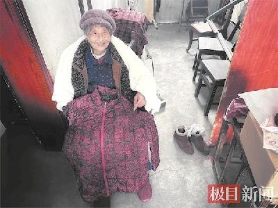 回常德老家开展课题调查时结缘 黄冈学子和网友接力温暖97岁独居婆婆