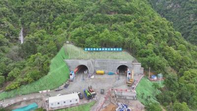 聚力支点建设 推进项目攻坚丨黄梅：三线合网打通大别山“快车道”