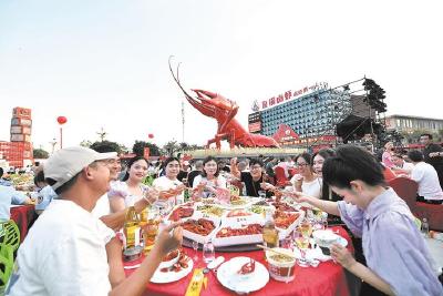 2026湖北“潜江龙虾”产业博览会5月17日开幕 全场景植入“AI+龙虾”沉浸式体验