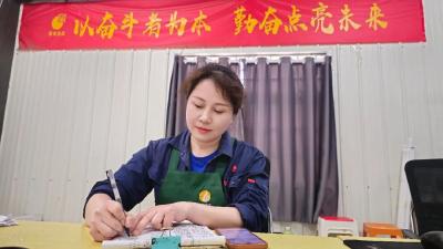 提前“到岗”的坚守：一位仓库收货员的日常