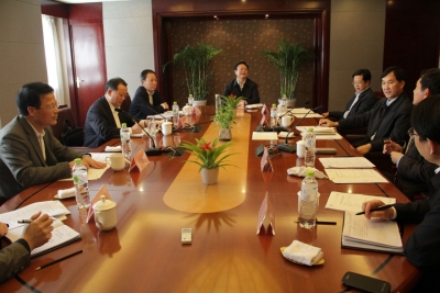 第三次湖北经济发展季度专家座谈会在武昌召开