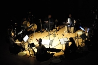 不断繁荣发展音乐创作事业