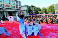 荆山腹地涌暖流