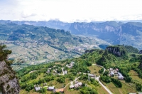 行走荆楚大地 捧出盎然春意