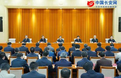 郭声琨：聚焦聚力统筹推进中央全面依法治国决策部署落实