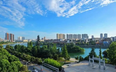谷城：监督推动政务服务提速增效