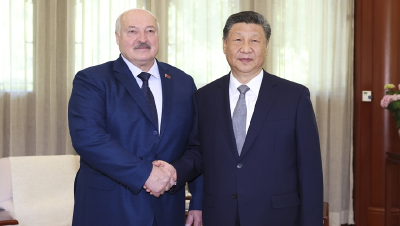 习近平会见白俄罗斯总统卢卡申科