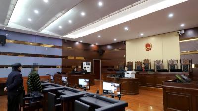 竹溪：“零距离”旁听庭审 用“身边案”深化警示教育