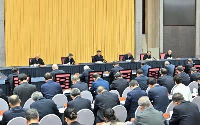 习近平在加强基础研究座谈会上强调 以更大力度更实举措加强基础研究 进一步打牢科技强国建设根基