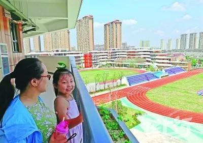 武汉今年新增近6万个学位 今秋家门口新添了这些好学校