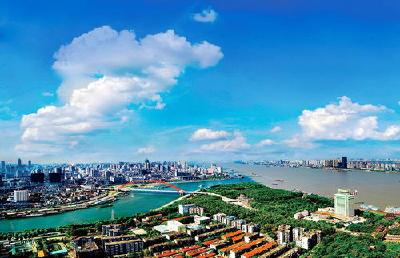 武汉1年新添24个百亿级工地 3条“千亿大道”流金淌银