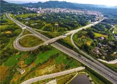 今年湖北重大项目攻短板：县县通高速 6条铁路建成