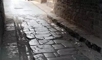 荆州将实施古城外环路整体改造项目 统一成青石板