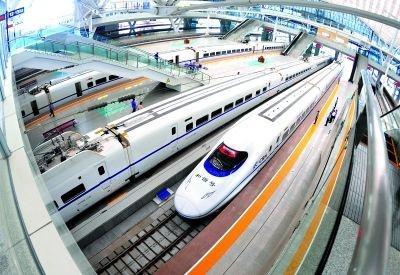 “十一”黄金周铁路客流将接近春运 武铁计划增开935列客车