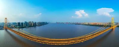 美！今天，武汉杨泗港长江大桥正式通车！即将通车的还有这几座长江大桥
