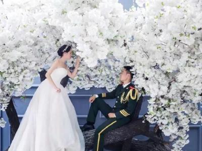 一场推迟了5年的婚礼终于举行！这个湖北新郎身份不一般…