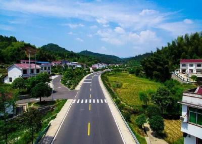 荆州：建好“四好农村路” 绘就乡村幸福新画卷