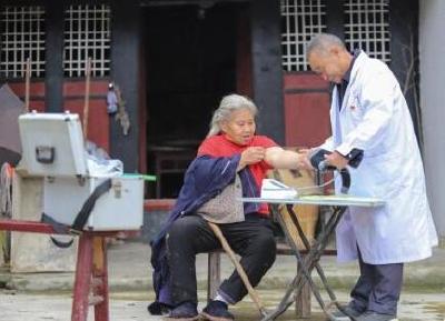 到2020年 中国全面实现贫困人口基本医疗有保障