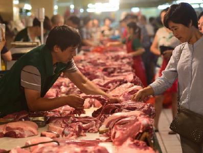 市场监管总局：严查猪肉市场串通涨价哄抬价格