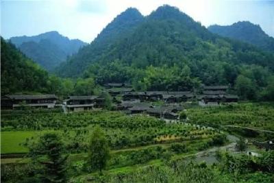 "扶贫愚公"陈泽维:12年辗转3个贫困县