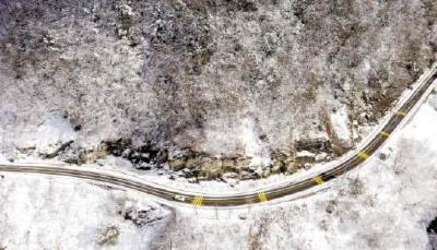 神农架高山公路装“地暖” 危险路段积雪全部融化