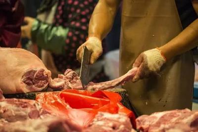 春节前猪肉价格还会涨吗？农业农村部回应了！