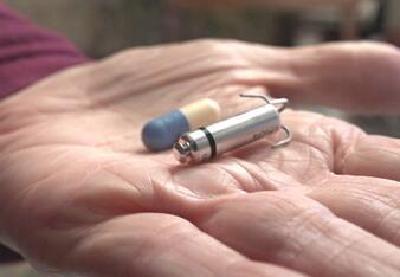 武汉一医院为84岁老人成功植入 “胶囊”起搏器