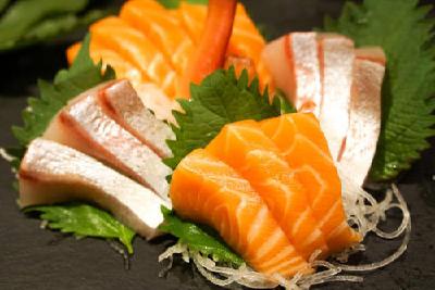 武汉餐饮业协会，号召餐厅酒楼暂停销售刺身海鲜